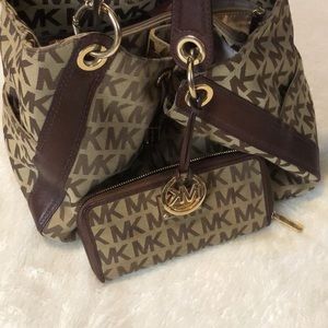Michael Kors bag and wallet